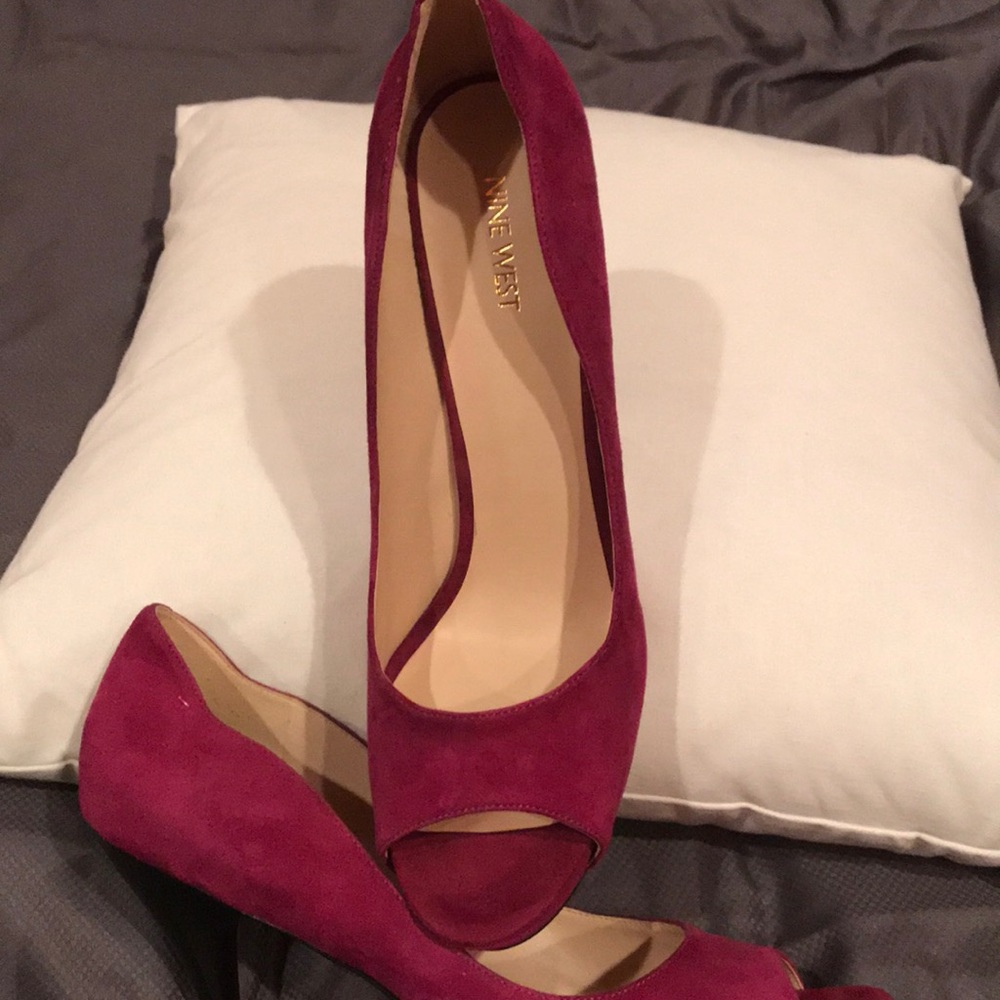 Nine West Suede Pumps Size 12